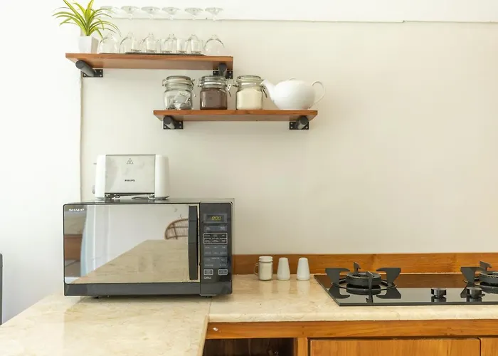 Platform Luxe 3br In By Orivista Near Oldmans Villa