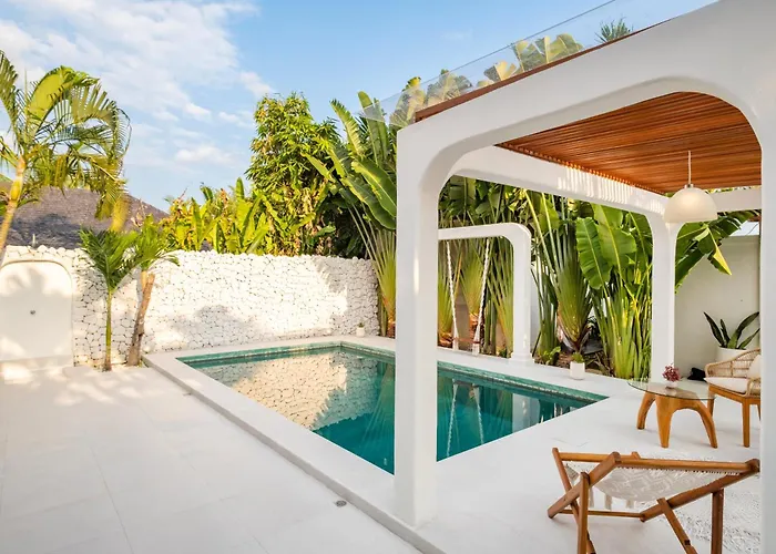 Platform Luxe 3br In By Orivista Near Oldmans