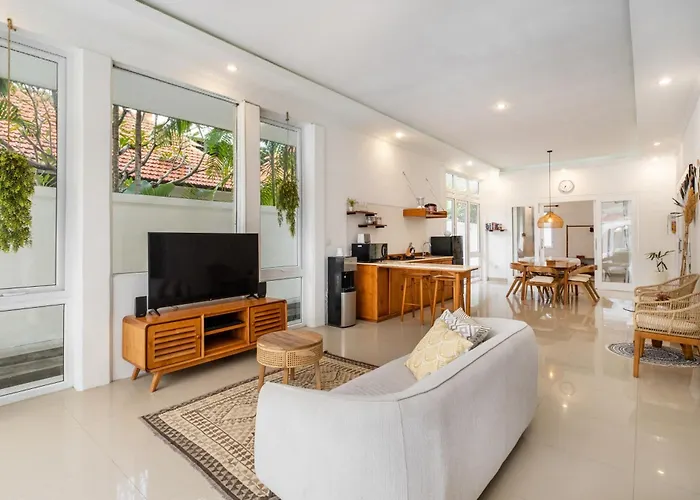 Villa Platform Luxe 3br In By Orivista Near Oldmans