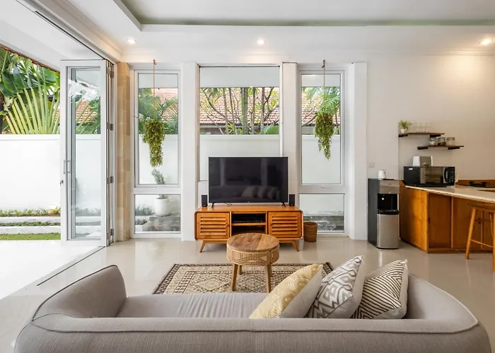 Villa Platform Luxe 3br In By Orivista Near Oldmans Canggu